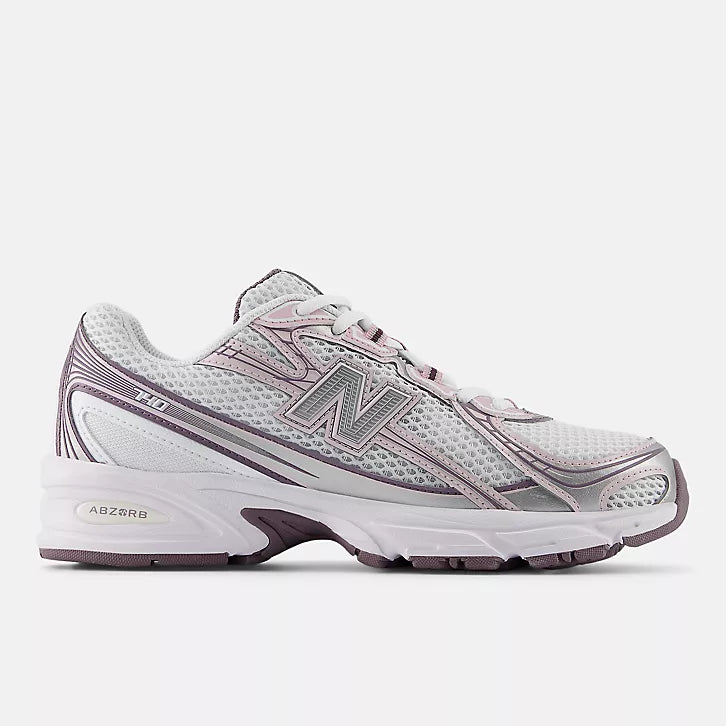 NEW BALANCE 740