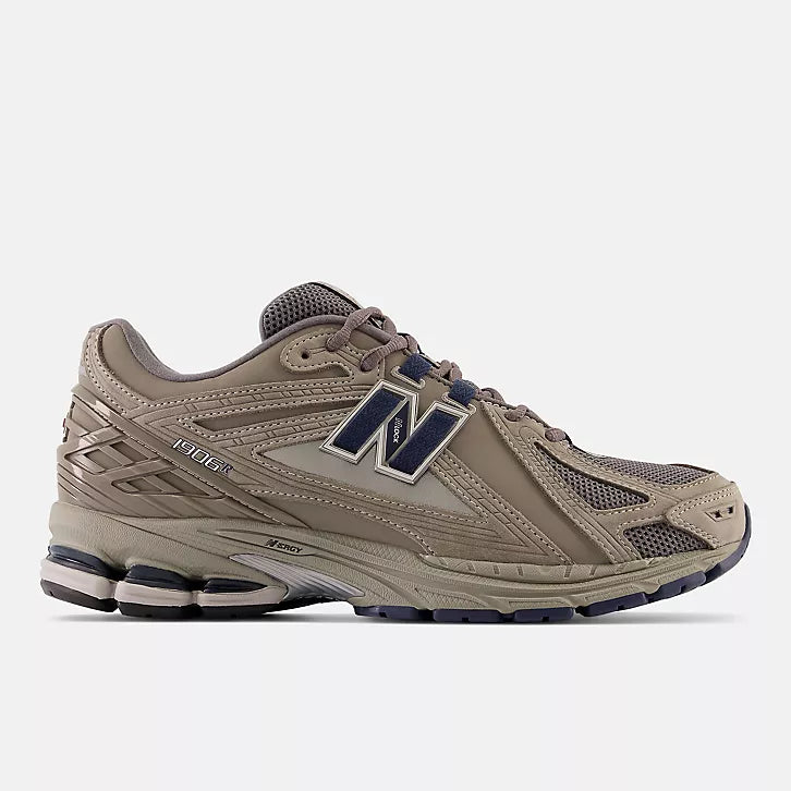 NEW BALANCE 1906R