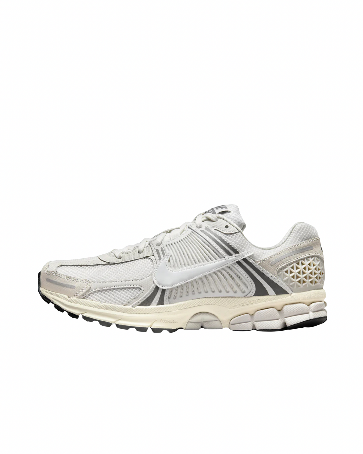NIKE VOMERO 5