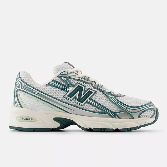 NEW BALANCE 740