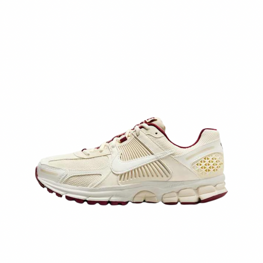 NIKE VOMERO 5